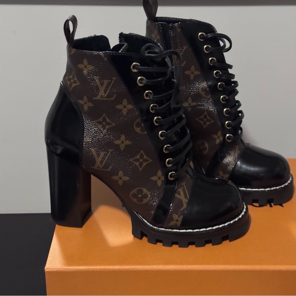 Louis Vuitton Star Trail Leather Ankle Boots Womens Size IT 38 US 8